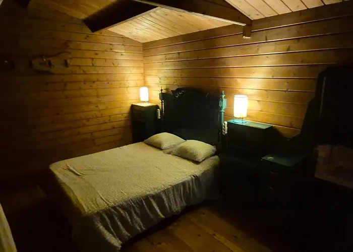 Parque De Campismo Rural Quinta Laranjeiras キャンプ場 リベイラ・グランデ