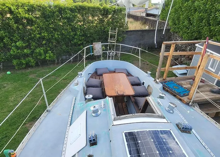 Parque De Campismo Rural Quinta Laranjeiras キャンプ場 リベイラ・グランデ