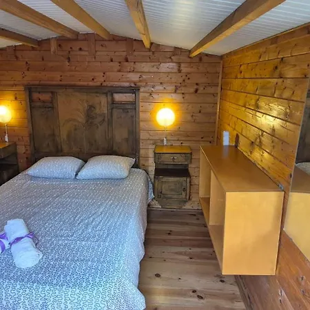 Parque De Campismo Rural Quinta Laranjeiras キャンプ場 リベイラ・グランデ
