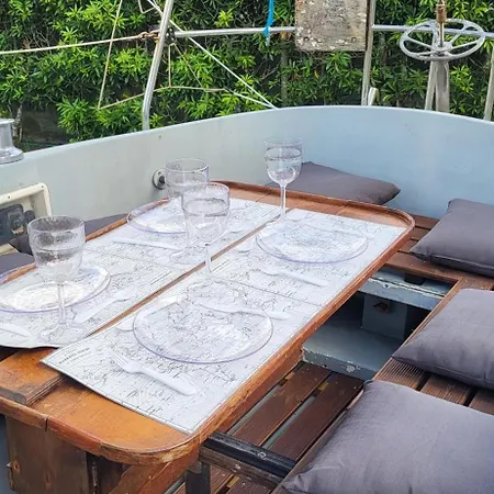 مكان تخييم Parque De Campismo Rural Quinta Laranjeiras هيبيرا غْريندي